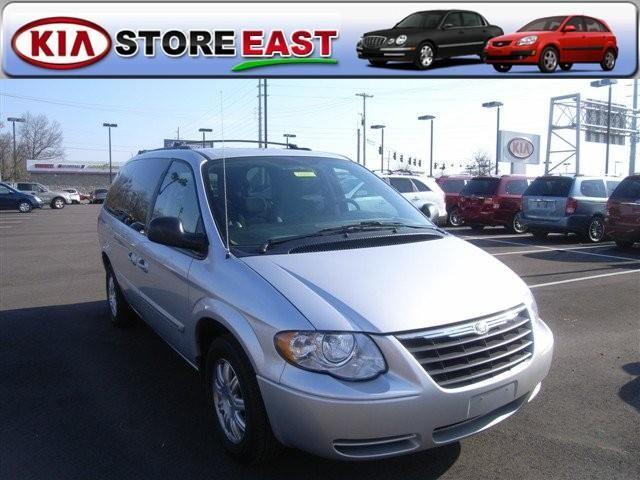 Used chrysler town & country lwb kentucky