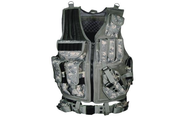 UTG 547 Law Enforcement Tactical Vest Army Digital PVC-V547RT