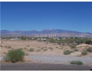 Vacant land on 1.1 acres on Curtis