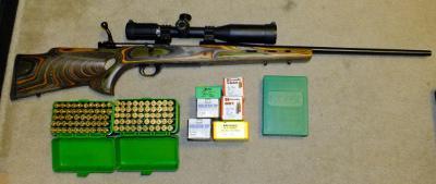 Weatherby Vanguard in .257 Weatherby with ammo/reloading equipment