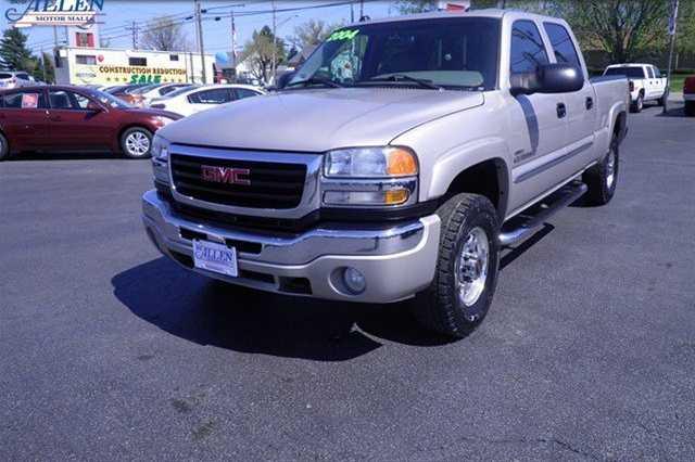 Your dog will love this 2004 GMC Sierra 2500HD