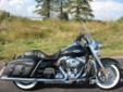 A pristine 103 CID, Vivid Black Road King Classic, with ABS, Cruise & Security!
This beautiful Road King has just 7,601 miles and comes nicely equipped for the road with:
103 Cubic Inch Twin-Cam Engine
Electronic Cruise Control
ABS Antilock Brakes
