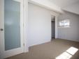 Thanks for checking out my post. I'm looking for a roommate, preferably male, to rent the other bedroom in the 2bd, 1bth I just moved into. Student or young professional. The location is pretty awesome, on Walnut off Folsom.
This apartment was just
