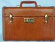 This Vintage Samsonite Streamlite Travel Case is in really great condition. It measures 13" wide x 8 1/2" deep x 9" tall. $30
117111
See more items for sale here: http://www.bagtheweb.com/b/PBdAfQ
Available at the Castle Rock Mercantile Antique Mall: