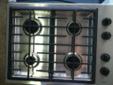 NEVER BEEN USED ! JUST CAME OUT THE BOX
Whirlpool Gold G7CG3064
30" Gas Cooktop with 4 Sealed Burners, 17,000 BTU Power Burner, AccuSimmer Burner and Continuous Cast-Iron Grates
Dimensions
Actual Width : 31 7/16"
Actual Depth : 21"
Actual Height : 3 3/4"
